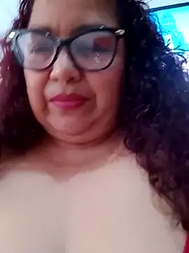 Snapshot of ladytropical1 chatting on October 9, 4:33 pm ladytropical1 online show from October 9, 4:33 pm