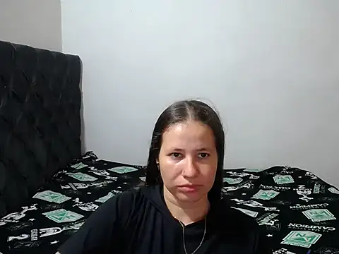 Valentina charlys online show from October 15, 2:30 pm