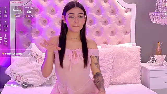 VioletBlaze online show from November 20, 3:13 pm