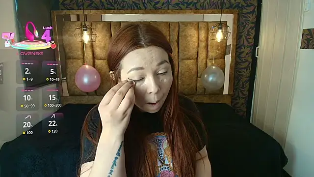 Isa Thompson   online show from February 19, 12:16 pm