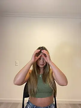 Zara Ross online show from February 19, 3:17 am