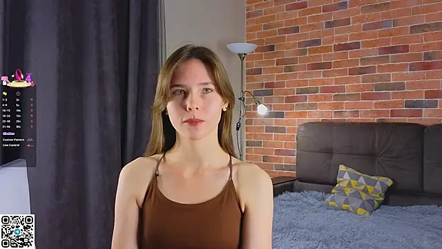 EmiliDen online show from October 2, 7:08 pm