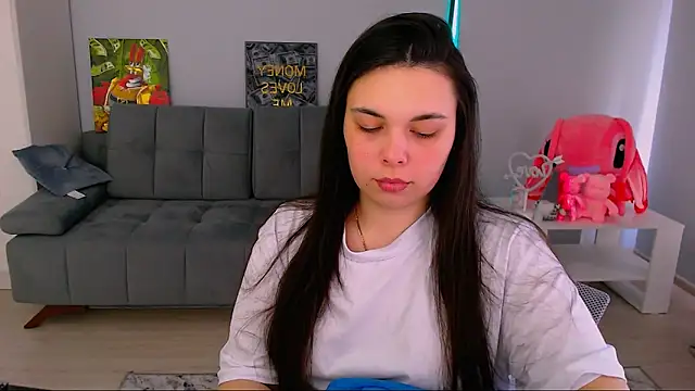 queenofthesense  online show from February 11, 10:50 am