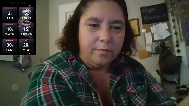 lil-gemini-hippy online show from November 24, 2:24 am