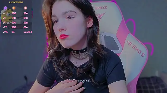 Sophie SkyAngel online show from May 10, 11:40 pm