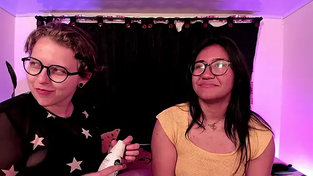 CrazyCakes  online show from February 10, 1:52 am