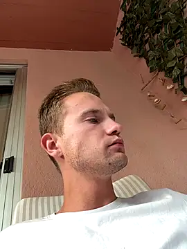 Snapshot of Italy_sex_boy chatting on September 30, 4:01 pm Italy sex boy online show from September 30, 4:01 pm