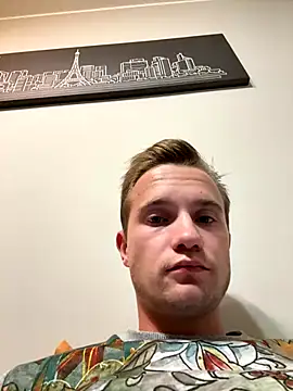 Snapshot of Italy_sex_boy chatting on October 16, 5:37 pm Italy sex boy online show from October 16, 5:37 pm
