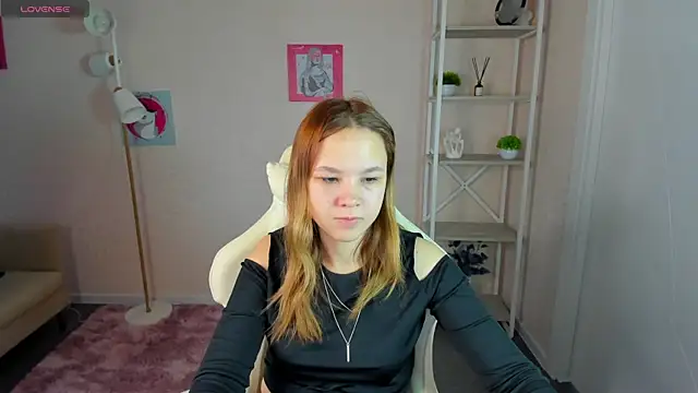 Lori Blossom online show from September 30, 8:31 am