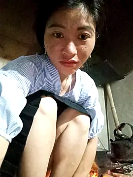 Phuongphuongg online show from October 2, 10:48 pm