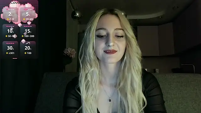 white liillyy online show from September 15, 10:17 pm