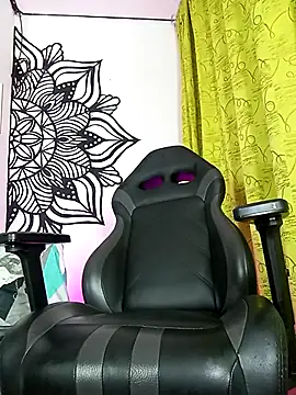 angela bigdick online show from October 8, 12:04 am