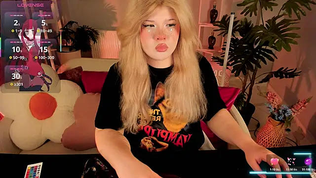 LilithNelson online show from November 8, 8:47 pm