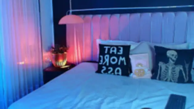 Dannyaa  online show from September 20, 12:36 pm