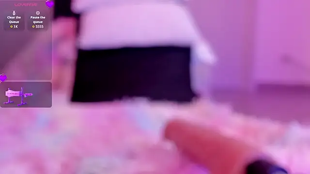 Chloemin online show from January 6, 7:06 pm