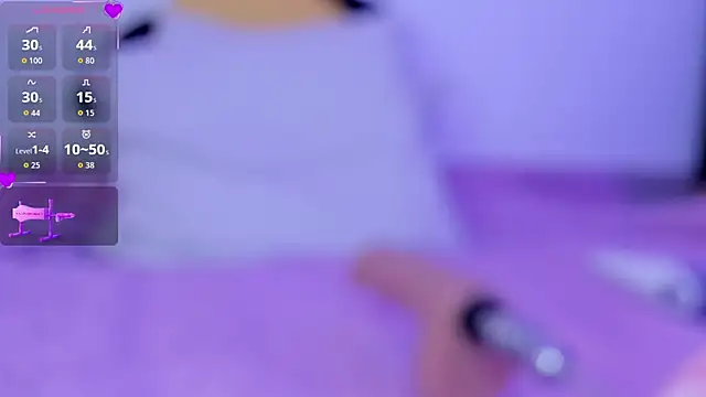 Chloemin online show from December 15, 8:36 pm