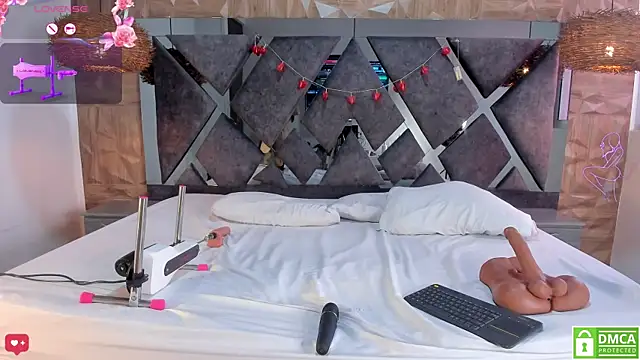 Selene  Lopez  online show from February 27, 8:08 pm