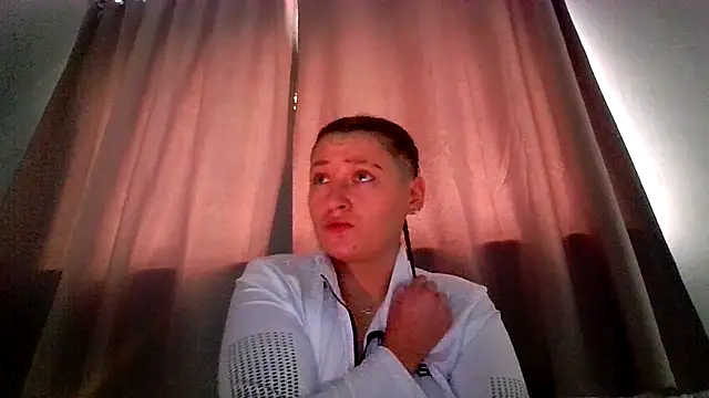 RUBY-ROSE-SWINGS online show from October 27, 12:22 pm