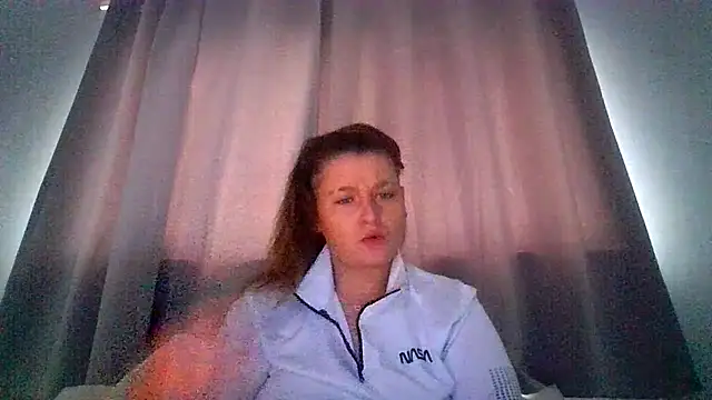 RUBY-ROSE-SWINGS online show from October 29, 12:20 pm