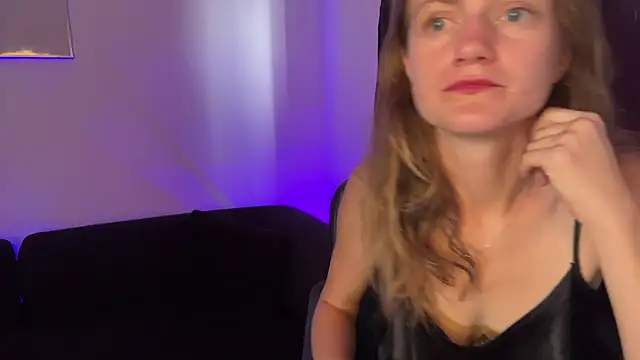 andyzuzka online show from April 12, 3:15 pm