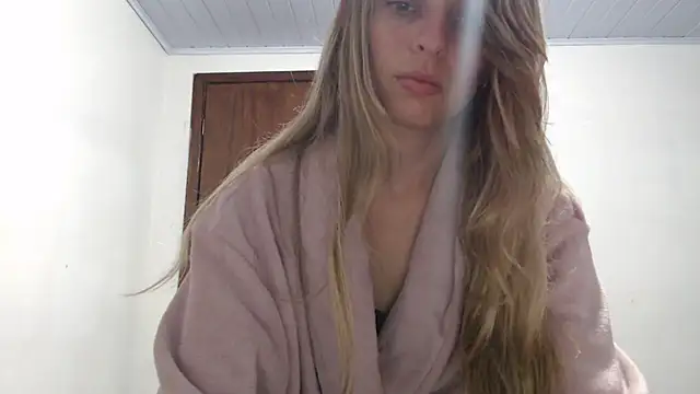 Snapshot of SweetGraciosa chatting on October 7, 11:42 pm SweetGraciosa online show from October 7, 11:42 pm