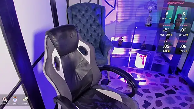 NahomiRichards  online show from November 4, 4:17 am