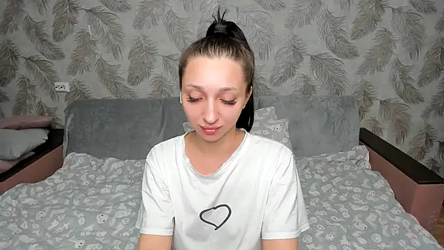 sheillawood online show from December 4, 12:24 am