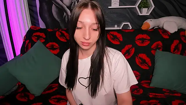 sheillawood online show from October 22, 12:26 am