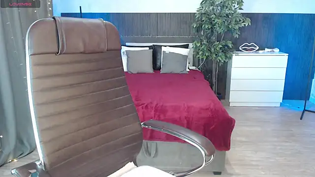 Snapshot of Sexy_Alexia69 chatting on October 5, 4:23 pm Sexy Alexia69 online show from October 5, 4:23 pm