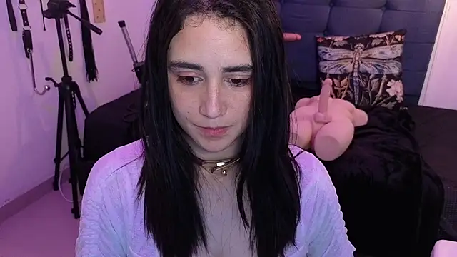 elowen halley1 online show from September 23, 8:18 pm