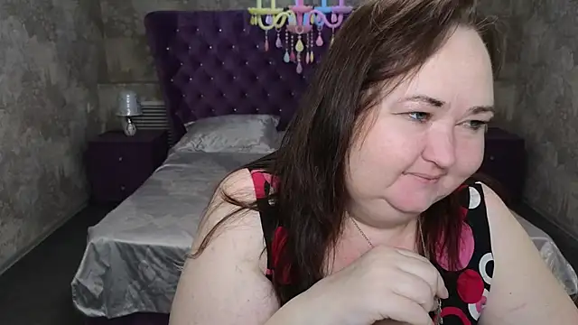 Eloisa Eliot online show from September 17, 2:15 pm