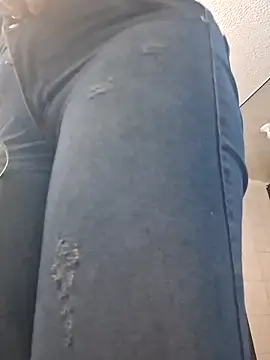 vaneza1999 online show from September 28, 9:42 pm