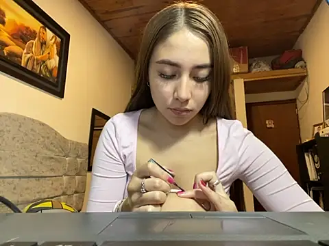 Snapshot of SweetMaddiee_ chatting on September 8, 9:36 pm SweetMaddiee online show from September 8, 9:36 pm