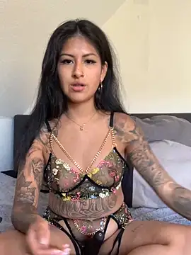 mrskarmaa online show from November 2, 2:31 pm