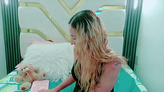 charlotte phaeton online show from November 25, 12:46 am