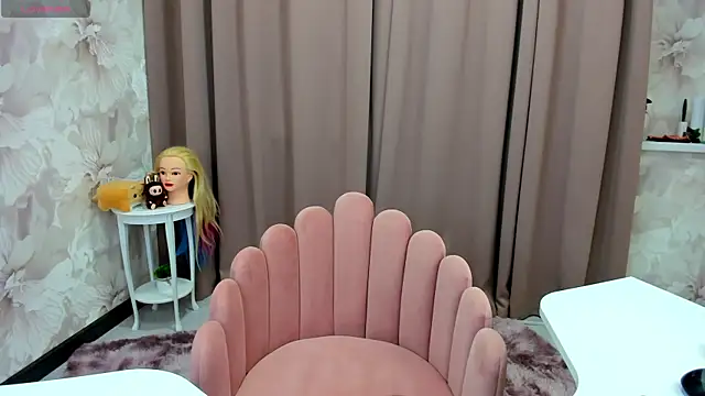 cute luucy online show from October 16, 4:04 am