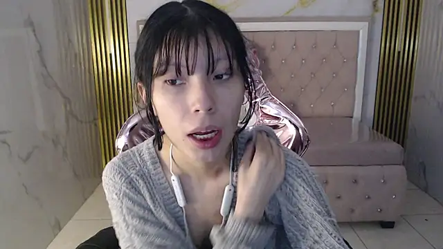 verana s online show from November 15, 8:21 pm