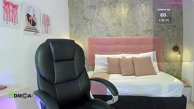 brithanycollins online show from September 23, 12:36 pm