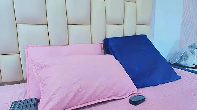 sweet amye online show from February 14, 7:49 pm