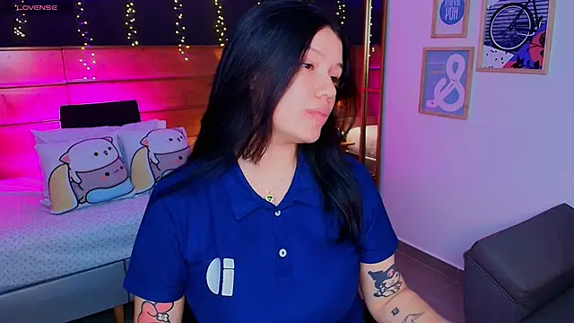 hanna kimura online show from February 18, 7:24 pm