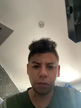 DayanaDG online show from November 28, 6:00 pm