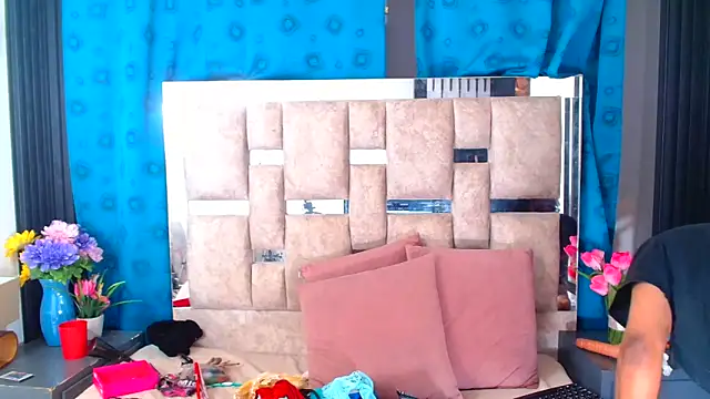 AmbarSmit online show from November 11, 8:50 pm