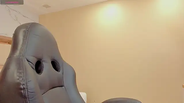 Snapshot of julieta_rosee chatting on October 7, 10:14 pm julieta rosee online show from October 7, 10:14 pm