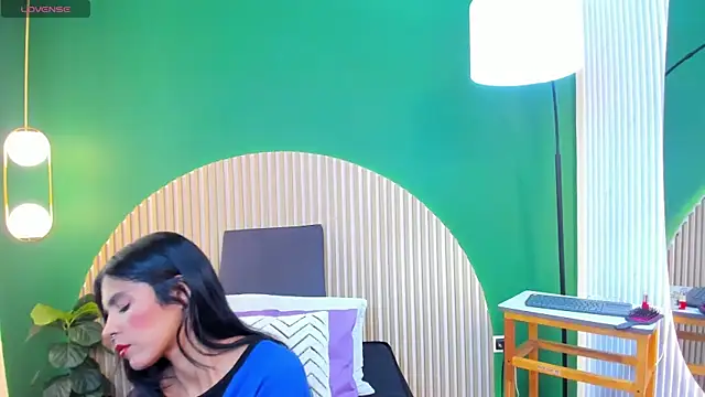 milavega  online show from April 17, 5:04 pm