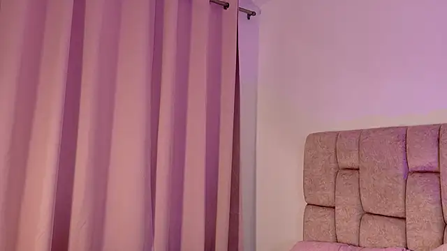 LolaYun online show from September 11, 4:29 pm