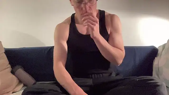 ee 000 online show from October 19, 8:55 pm