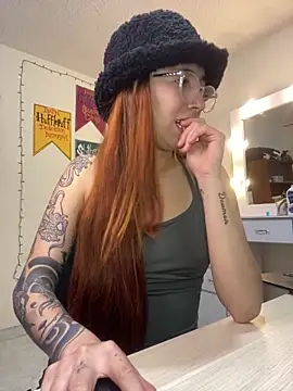 Sallem Pink online show from September 22, 8:40 pm