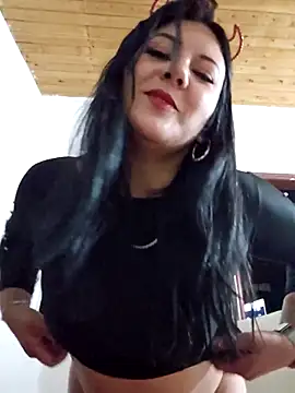 Snapshot of karla_valk1 chatting on October 22, 3:22 am karla valk1 online show from October 22, 3:22 am