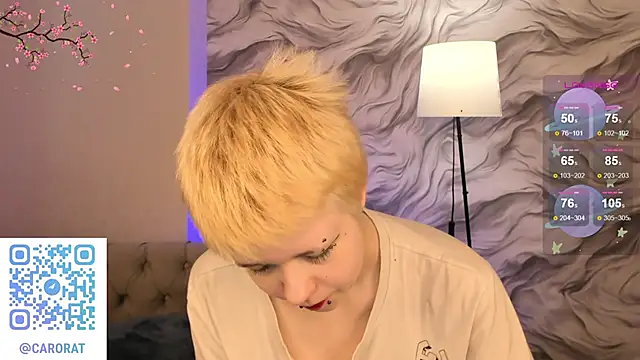Snapshot of CarolineRichter chatting on October 10, 4:06 am CarolineRichter online show from October 10, 4:06 am