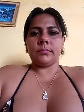 camila rogue online show from October 5, 5:40 pm